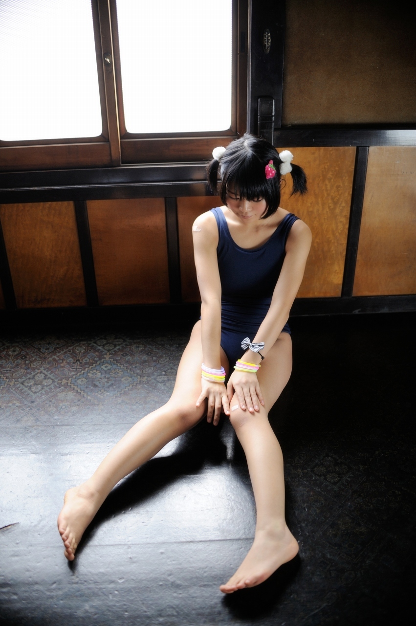 [Cosplay]  Hot Flute Student Pigtails & Perfect Ass 2